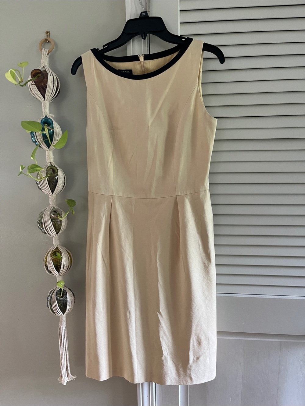 Vintage 90’s Escalade Classic Cream Sleeveless Sheath Dress with Black Trim